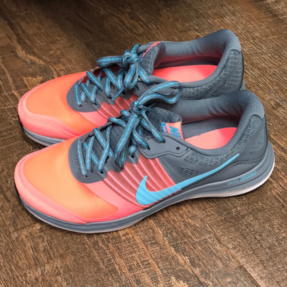 Nike Dual Fusion Running Shoes
